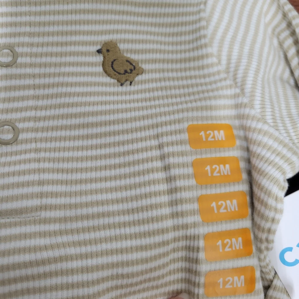 Carters Unisex Bodysuit And 2 Piece Outfit Animal Themed 12 Nwt